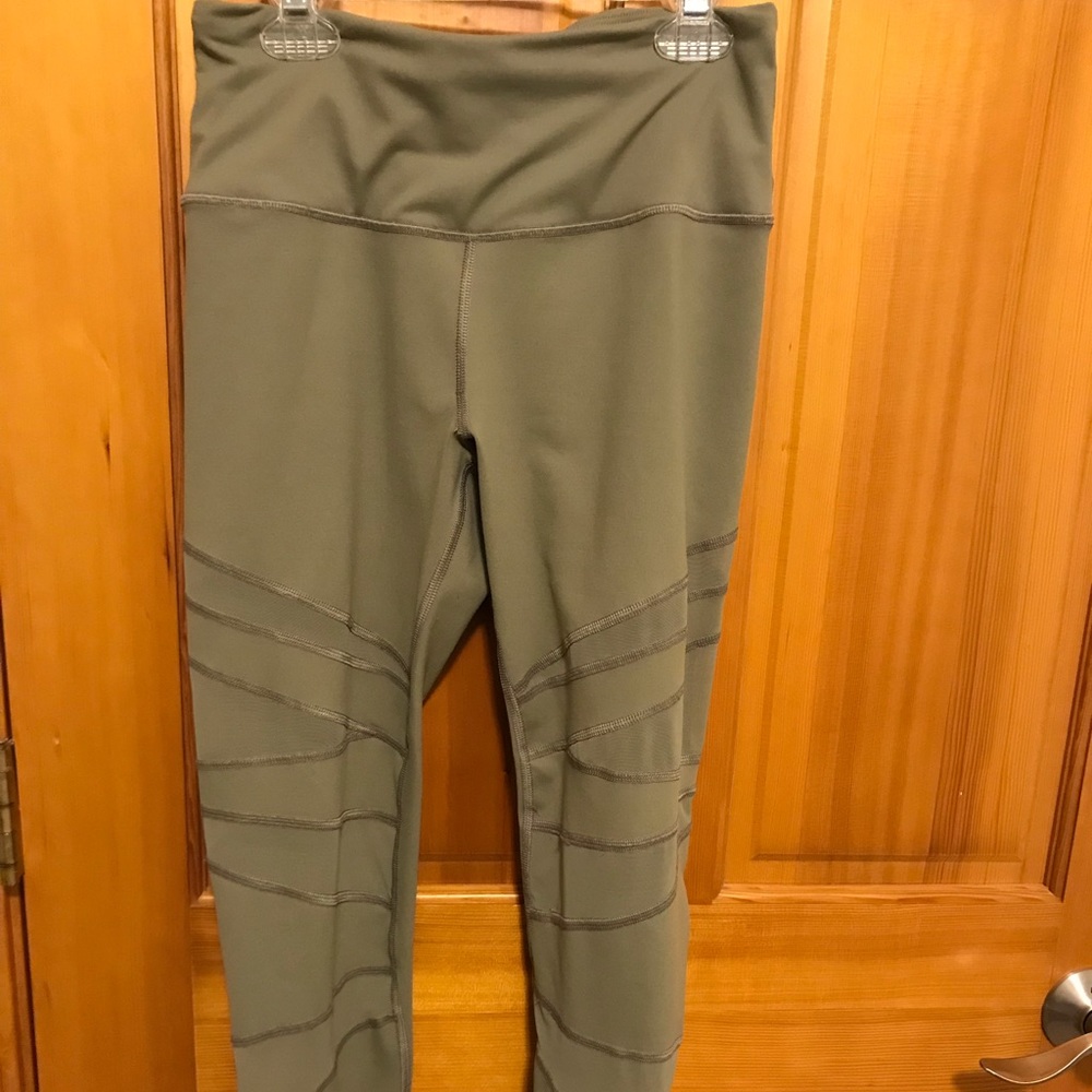 Victoria’s Secret Athletic Leggings